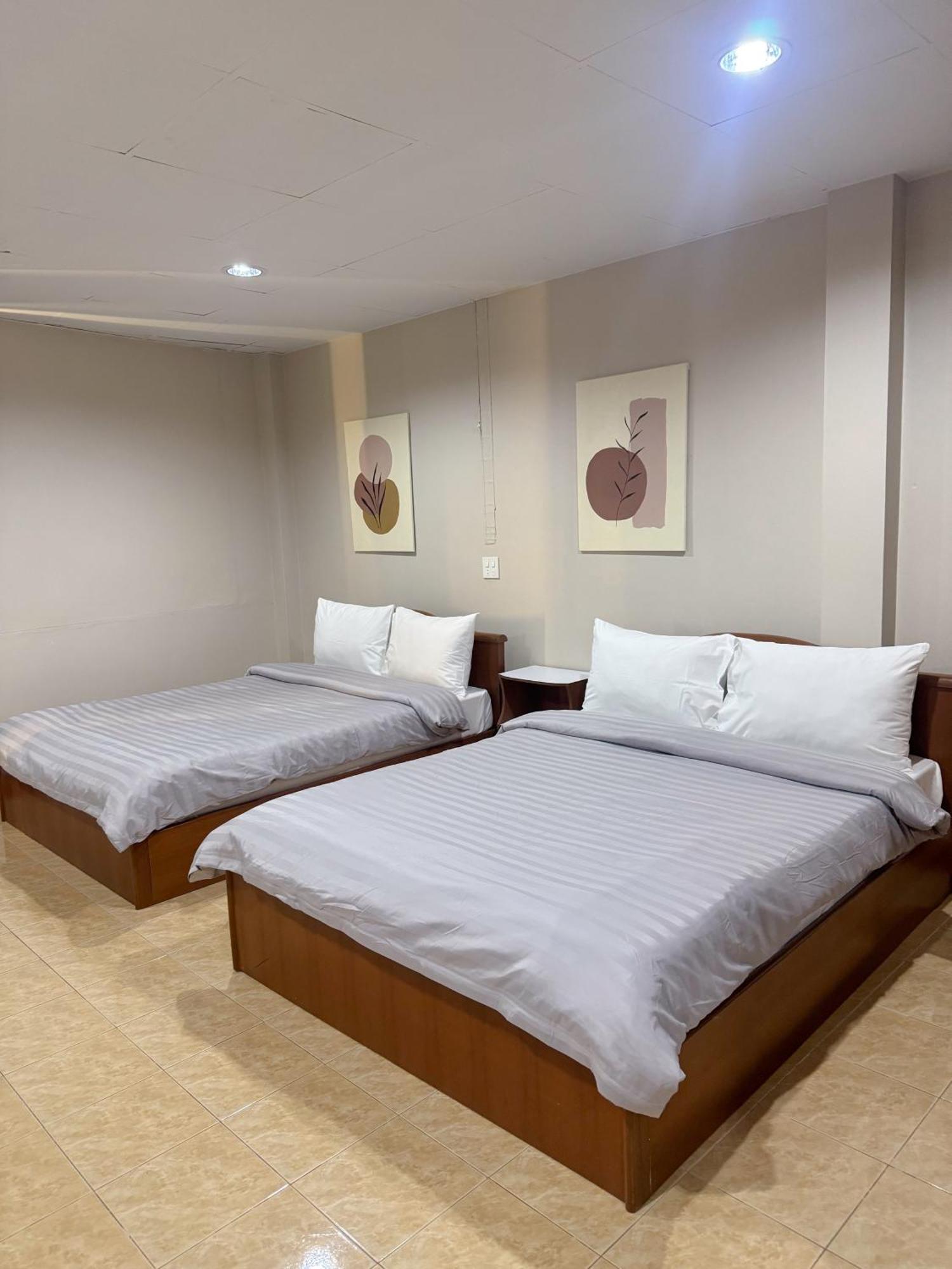 Tokyo Hotel Накхонратчасима Экстерьер фото